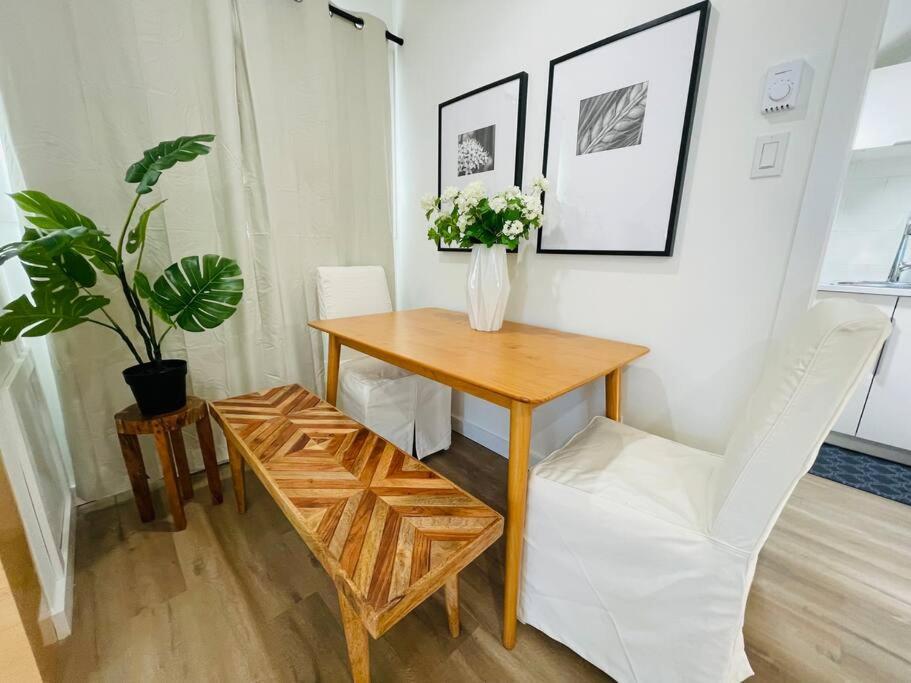 Stylish Cozy One Bedroom Studio With Free Parking Victoria Exterior photo